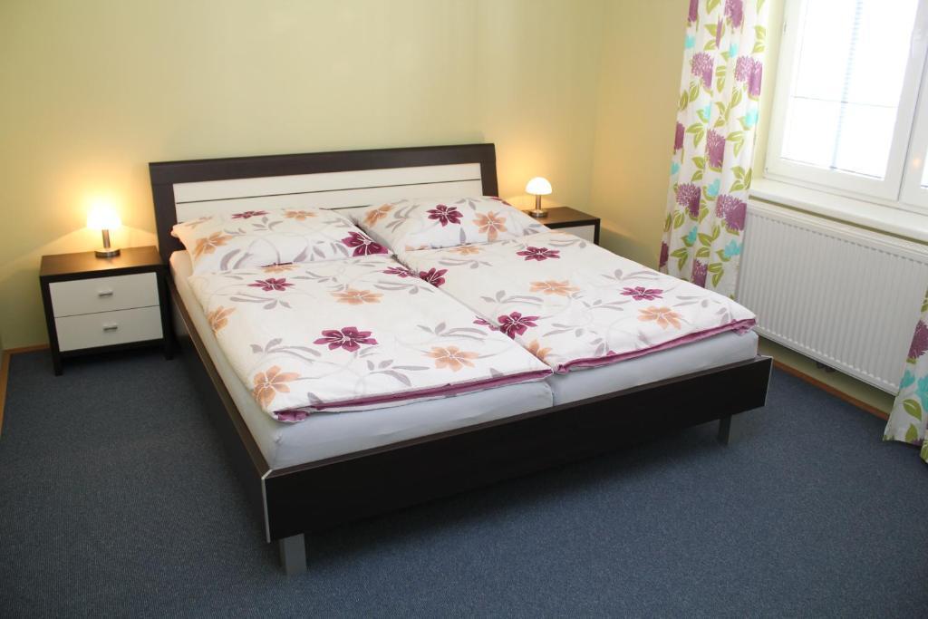 3 Rooms Sunny Apartments-Schoenbrunn, 100M2 With Balcony Вена Номер фото